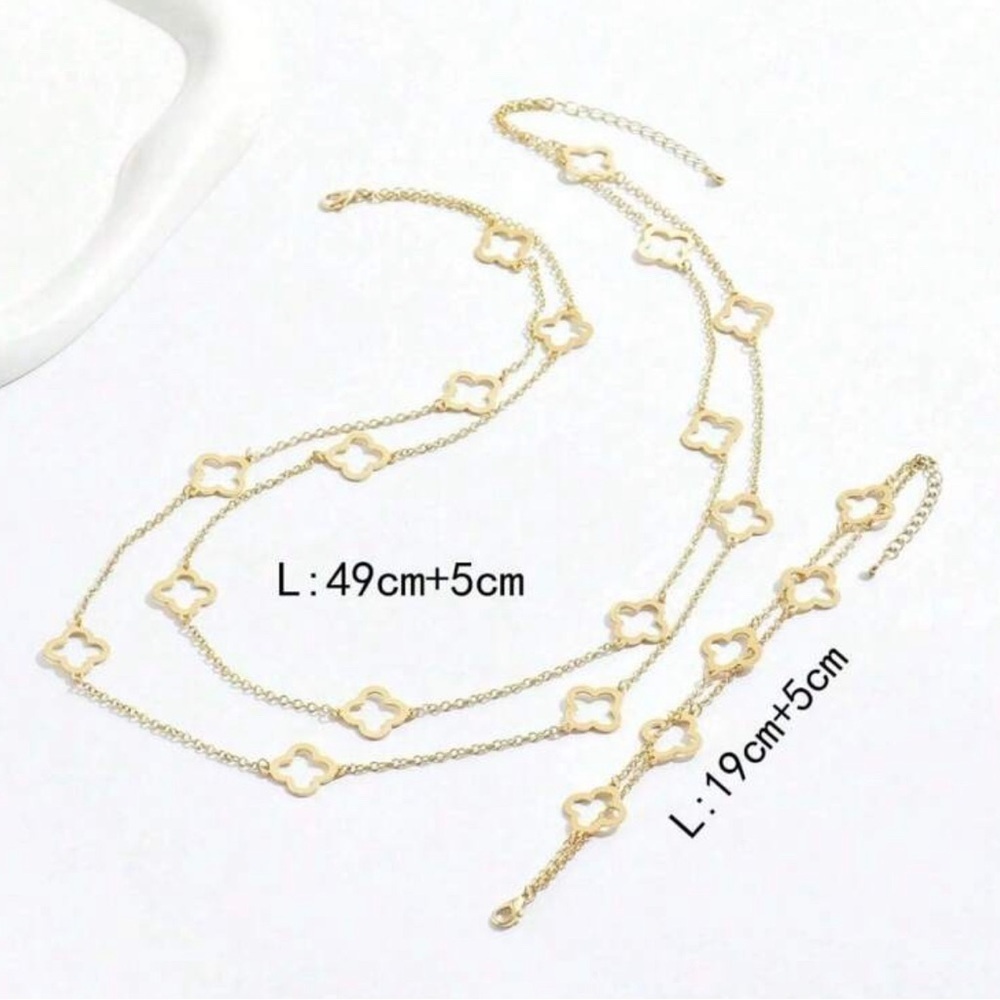 18K Gold Clover Shape Layered Long Interval Necklace and Bracelet Set - Picture 5 of 6